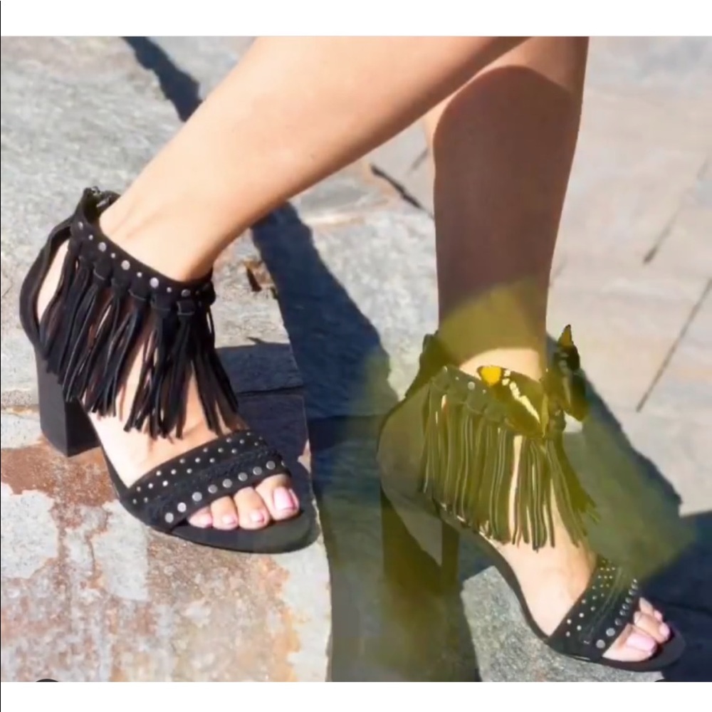 NIB Black Leather Fringe Boho Block Heel Sandal - Picture 1 of 3